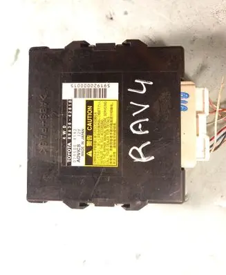 Toyota RAV 4 (XA30) Transfer box differential control unit 8963042010