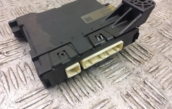 Toyota Auris E180 Air conditioning/heating control unit 88650-02K30