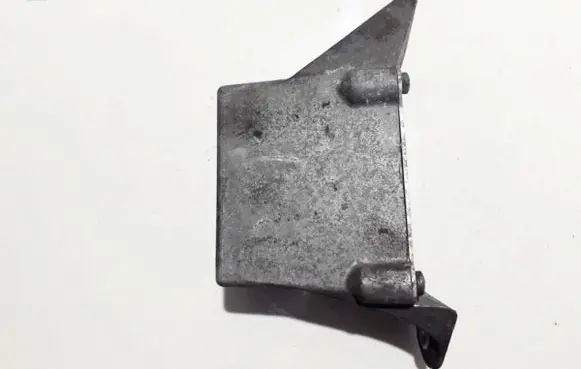 Volvo XC90 Engine mount bracket 30645159