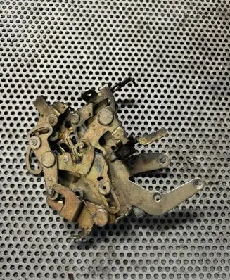 Volkswagen II LT Rear door lock 9017301935