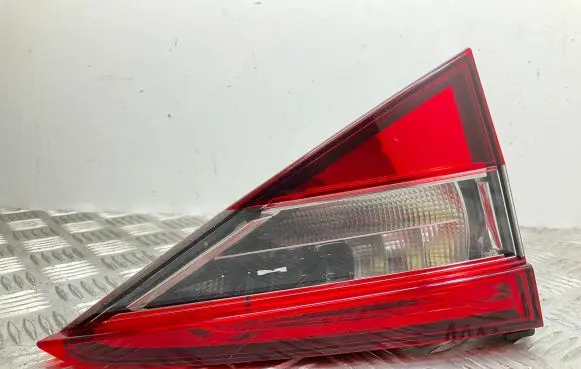 Skoda Superb B8 (3V) Tailgate rear/tail lights 3V9945307C