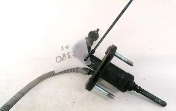 Opel Insignia A Clutch master cylinder 