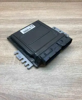 Infiniti FX Engine control unit/module ECU MEC65440 MEC440C15526