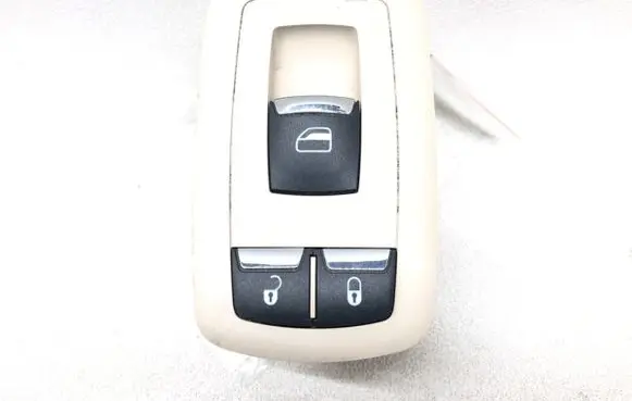 Maserati Quattroporte Electric window control switch 670019514