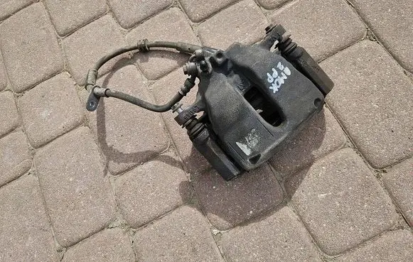 Opel Mokka B Front brake caliper 5O5P5L5E5X551025