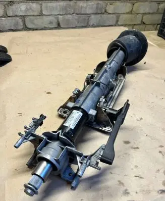 Steering wheel axle