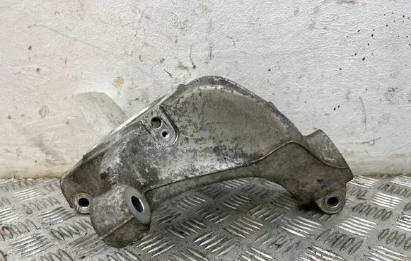 Nissan Qashqai J12 Front wheel hub spindle knuckle 400156RA0A