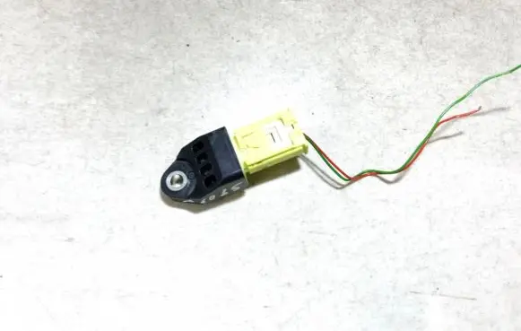 Toyota Yaris Airbag deployment crash/impact sensor 8983102140 89831-02140