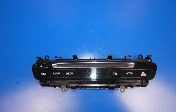 Mercedes-Benz C W205 Head unit multimedia control A2059055201 HW133300 SW132800