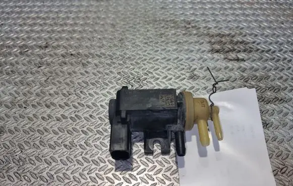 Volkswagen Caddy Turbo solenoid valve 1K0906627B
