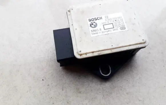 BMW 5 E60 E61 ESP acceleration yaw rate sensor 0265005681 34526774602-02