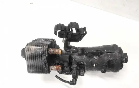 Volkswagen PASSAT B6 Oil filter cover 045115389e