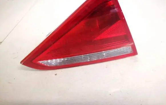 Audi A5 8T 8F Tailgate rear/tail lights 8t0945093
