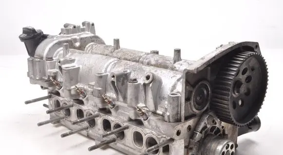 Opel Zafira C Engine head 55576540