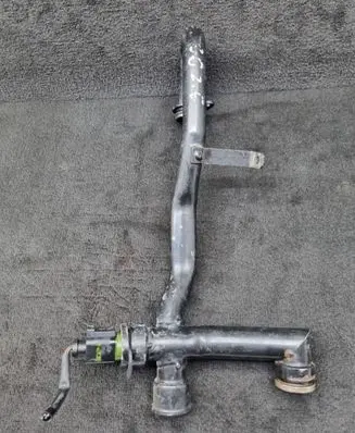 Audi A4 S4 B6 8E 8H Engine coolant pipe/hose 059121083A
