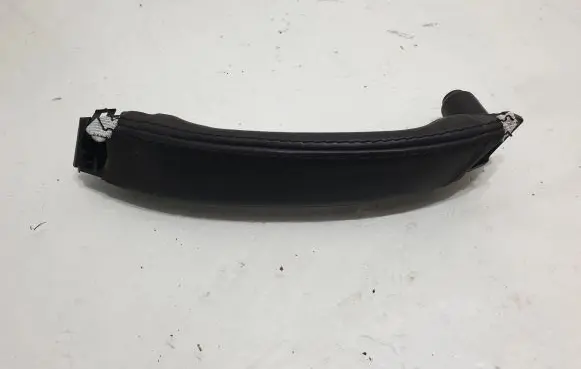 Land Rover Discovery Sport Front door interior handle trim 