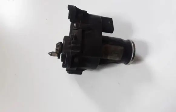 BMW 5 F10 F11 Intake manifold valve actuator/motor 8570791