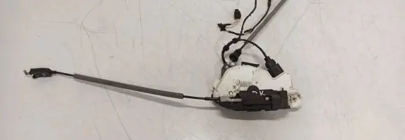 Seat Ibiza IV (6J,6P) Front door lock 15A5N1837015E