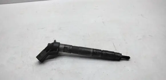 Audi A6 S6 C6 4F Fuel injector 059130277AB