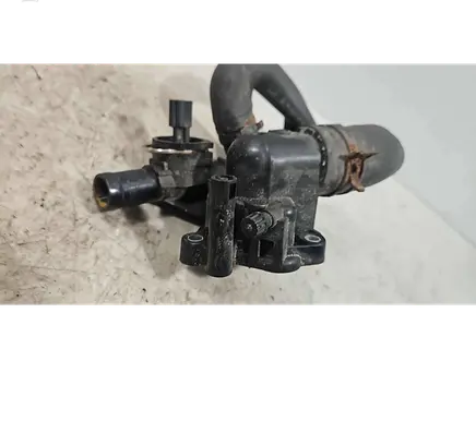 Nissan Qashqai Thermostat housing 13643732 1531239