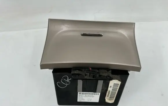 Jeep Grand Cherokee Glove box central console 