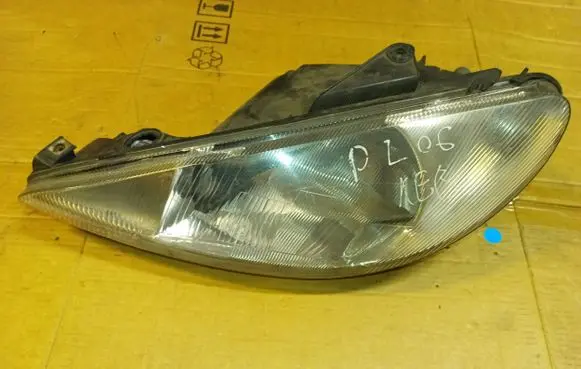 Peugeot 206 Headlight/headlamp
