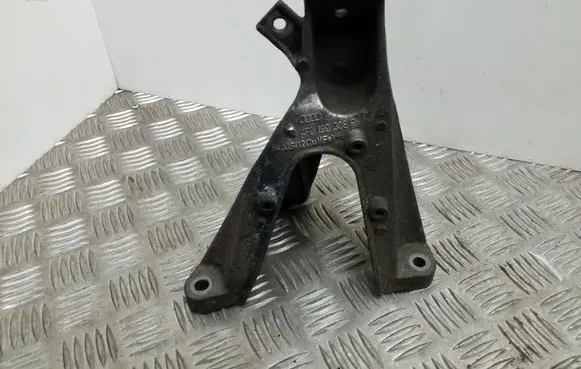 Audi A6 S6 C6 4F Engine mounting bracket 4F0199308P