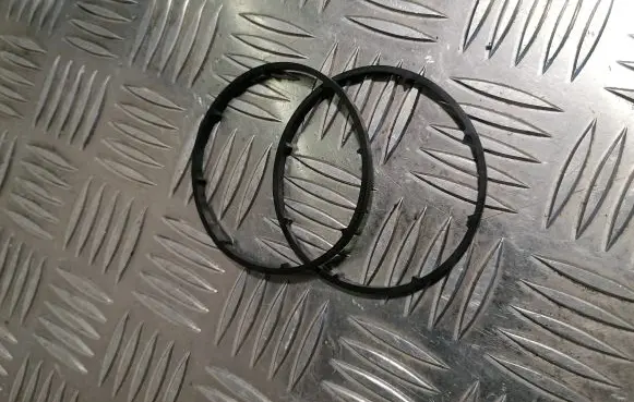 Opel Astra H Oil filter cover 97189134