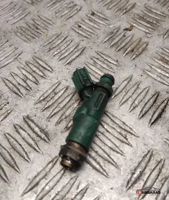 Toyota Prius (XW20) Fuel injector 2325021020