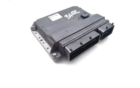 Lexus CT 200H Engine control unit/module 89661-76120 275500-6010