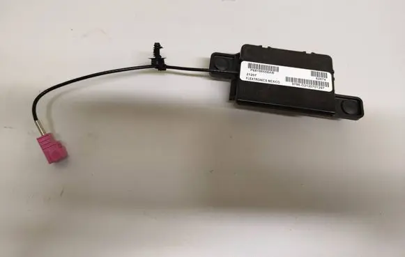Chrysler Pacifica Antenna control unit P68186558AB