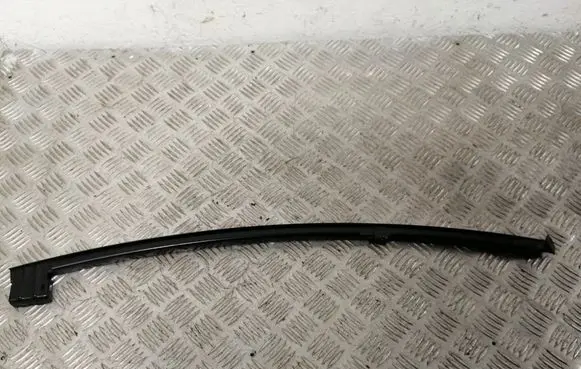 Toyota Avensis T270 Front door windshield rail 6740120280
