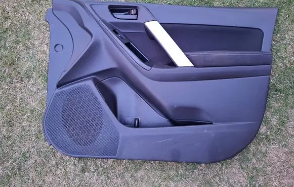 Subaru Forester SJ Front door card panel trim 94213SG000 S71601320