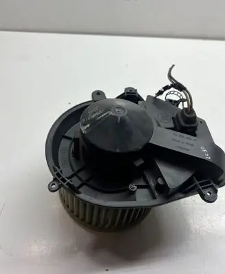 Volkswagen PASSAT B5 Heater fan/blower 740221233F 8D1820021