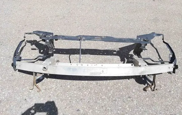 Mercedes-Benz C W204 Radiator support slam panel