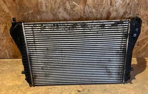 Volkswagen Golf VI Intercooler radiator 1K0145803AK