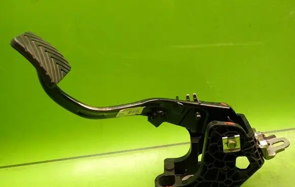 Hyundai i30 Clutch pedal 