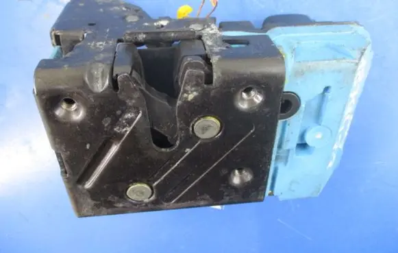 Volvo S80 Front door lock