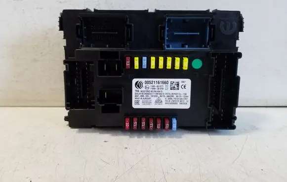 Jeep Renegade Fuse module 00521161660