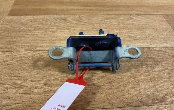 Volvo V50 Tailgate/trunk/boot hinge 30716263 22389