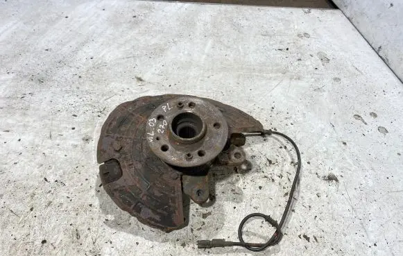Mercedes-Benz ML W163 Front wheel hub spindle knuckle