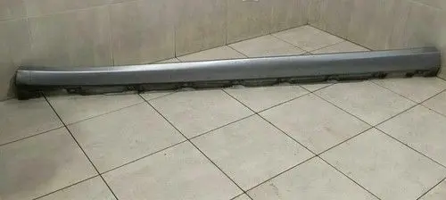 Mercedes-Benz R W251 Side skirt rear trim A2516980354