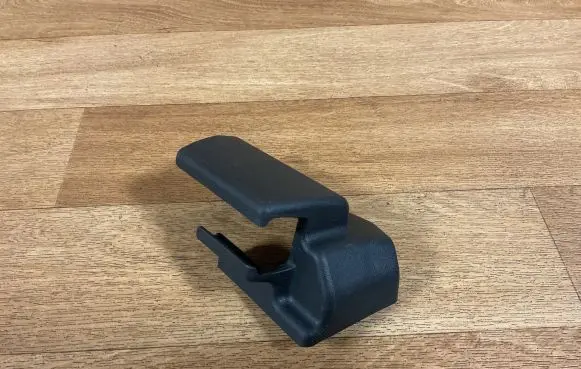 Toyota Avensis T250 Front passenger seat rail trim 7215705040