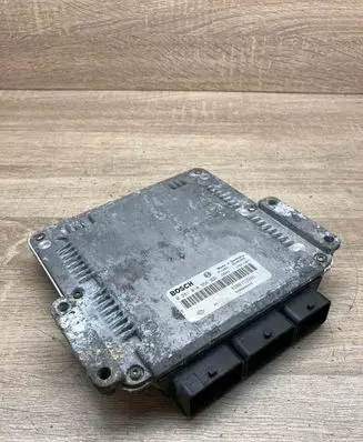 Renault Laguna II Engine control unit/module ECU 8200153946 0281010556