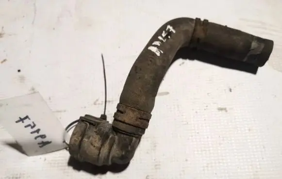 Volkswagen Golf V Engine coolant pipe/hose