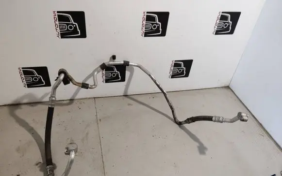 Volkswagen Golf VI Air conditioning (A/C) pipe/hose 1K0820743BQ