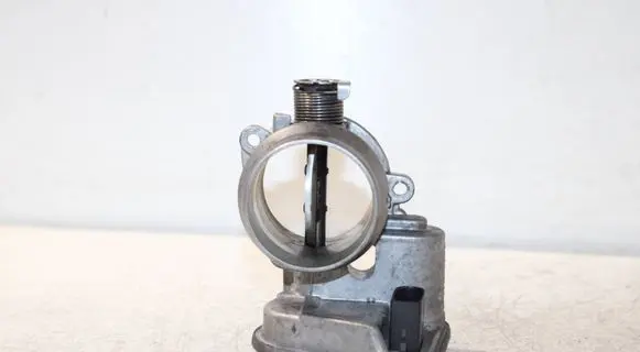 BMW 3 E90 E91 Throttle valve 7804373
