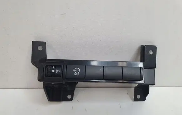 Nissan Juke II F16 Central console control unit 681066PE0A