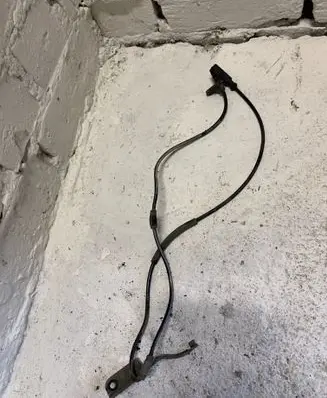 Toyota Auris E180 ABS brake wheel speed sensor 8954302061