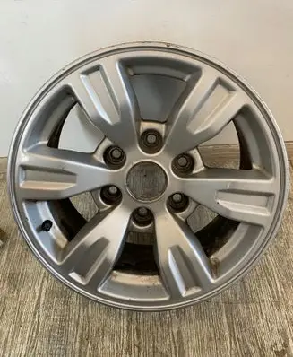 R16 alloy rim